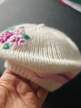 5/25 Kids Floral Knit Beret - Cream with Pink & Green Embroidery